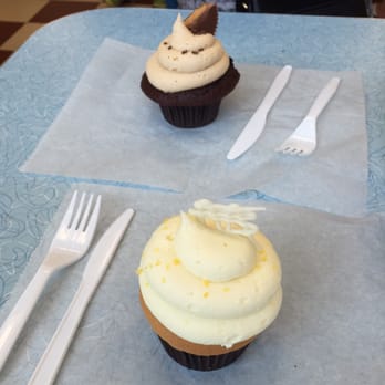 Cupcake Charlie's - Bakeries Near Me - Foxboro, Massachusetts Cupcake Charlie's - Bakeries Near Me - Foxboro, Massachusetts