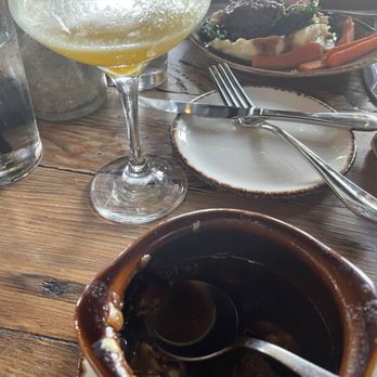 Hangar Kitchen Plus Bar - French onion soup and a mocktail - Tropical something - Tacos Near Me - St. Louis, Missouri