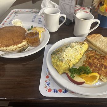 Paula's Pancake House - Breakfast & Brunch Near Me - Solvang, California Paula's Pancake House - Breakfast & Brunch Near Me - Solvang, California