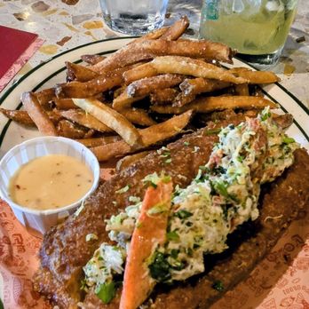 Extra Wavy - Lobster Donut, but mostly Crab Meat - Seafood Near Me - St. Louis, Missouri