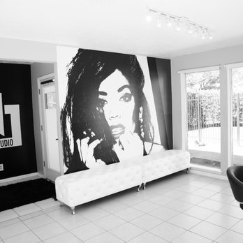 Jessica Ann Artistry - Lobby - Makeup Artists Near Me Jessica Ann Artistry - Lobby - Makeup Artists Near Me