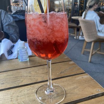Sycamore Brewing - Seasonal spritz - Breweries Near Me - Charlotte, North Carolina