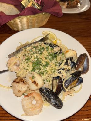 Jay's Seafood by null