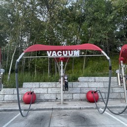 Free vacuum Free vacuum
