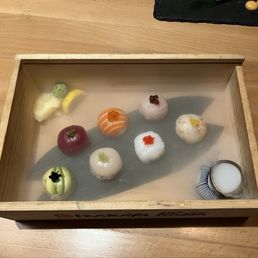 Sushi Dragon Balls(7) Sushi Dragon Balls(7)