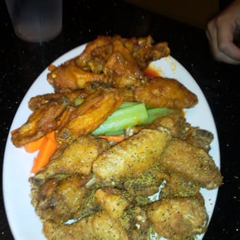 AWSOM Wings Pizza & Burgers - 25pc Mild & Lemon Pepper Wings - Chicken Wings Near Me - Montebello, California