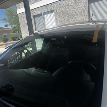 Auto Glass Clinic - Front windshield - Windshield Installation & Repair Near Me