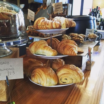 The Cyclist Refreshment Room - Indulging my #SweetTooth #Brighton #cyclistbrighton What a lovely start to the day. #FoodieAndFotographer #instafood #pastry - Cafes Near Me - Brighton, BNH