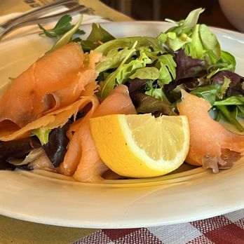 Trattoria Ponte Vecchio - Smoked salmon - Tuscan Near Me - Florence, FI Trattoria Ponte Vecchio - Smoked salmon - Tuscan Near Me - Florence, FI