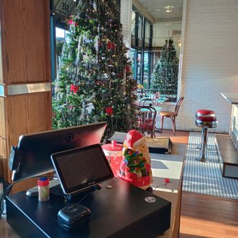 Chris & Angies Dinette - Cashier - Breakfast & Brunch Near Me - Nutley, New Jersey