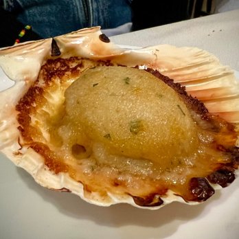 La Columbina - Another picture of the scallop appetizer - Wine Bars Near Me - Venezia, VE La Columbina - Another picture of the scallop appetizer - Wine Bars Near Me - Venezia, VE