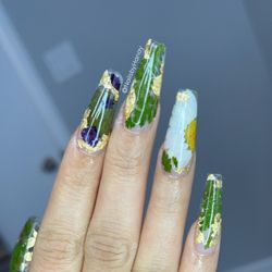 Encapsulated flowers