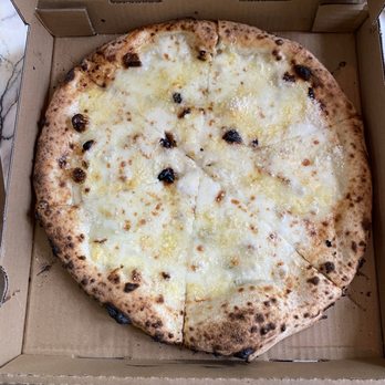 Settecento - Quattro formaggio - Italian Near Me - Los Angeles, California