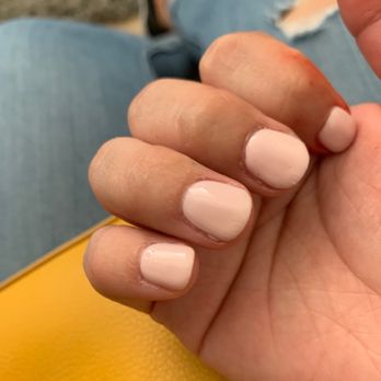 Le's O Nails - Nail Salons Near Me - Oxnard, California