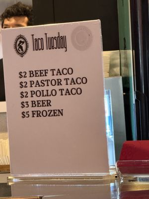 El Come Taco by null
