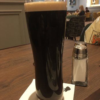 Hard Rock Cafè - Pint of Guinness - Cafes Near Me - London, XGL