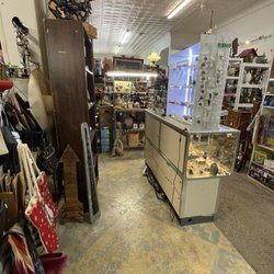Rocking Horse Antiques & Collectibles - Back in time!