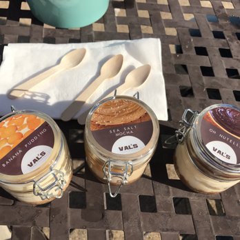 Val's Cheesecakes - Yummy - Desserts Near Me - Dallas, Texas Val's Cheesecakes - Yummy - Desserts Near Me - Dallas, Texas