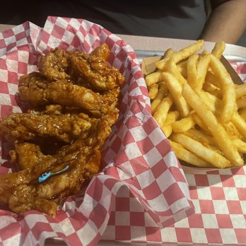 Soul Chicken - 6pc Shoyu Wings w French Fries (S) - Chicken Wings Near Me - Honolulu, Hawaii Soul Chicken - 6pc Shoyu Wings w French Fries (S) - Chicken Wings Near Me - Honolulu, Hawaii
