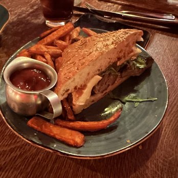 Tara Rose - Steak Sandwich - Cocktail Bars Near Me - New York, New York