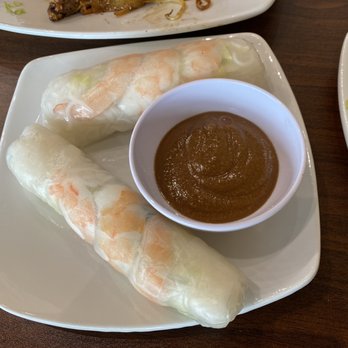 An Thinh Asian Cuisine - Shrimp spring rolls with peanut sauce - Vietnamese Near Me - Leander, Texas