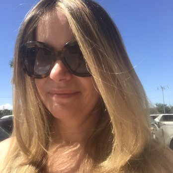 Color Head - My honey highlights shining in the sun - Hair Salons Near Me - Miami, Florida Color Head - My honey highlights shining in the sun - Hair Salons Near Me - Miami, Florida