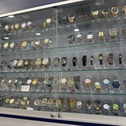 Pristine jewelry - Great selection of watches.