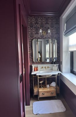 Fidelity Hotel by null