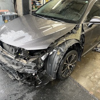 Colton's Auto Body - Process of disassembling and repair. - Body Shops Near Me - Milwaukie, Oregon Colton's Auto Body - Process of disassembling and repair. - Body Shops Near Me - Milwaukie, Oregon