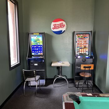 Pryor's Fresh Pizza - Video games - Pizza Near Me - Rolla, Missouri