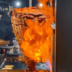 Tacos La Cuadra - Al pastor