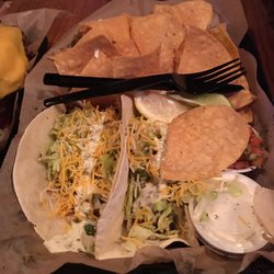 Hole in the Wall - MAhi tacos.