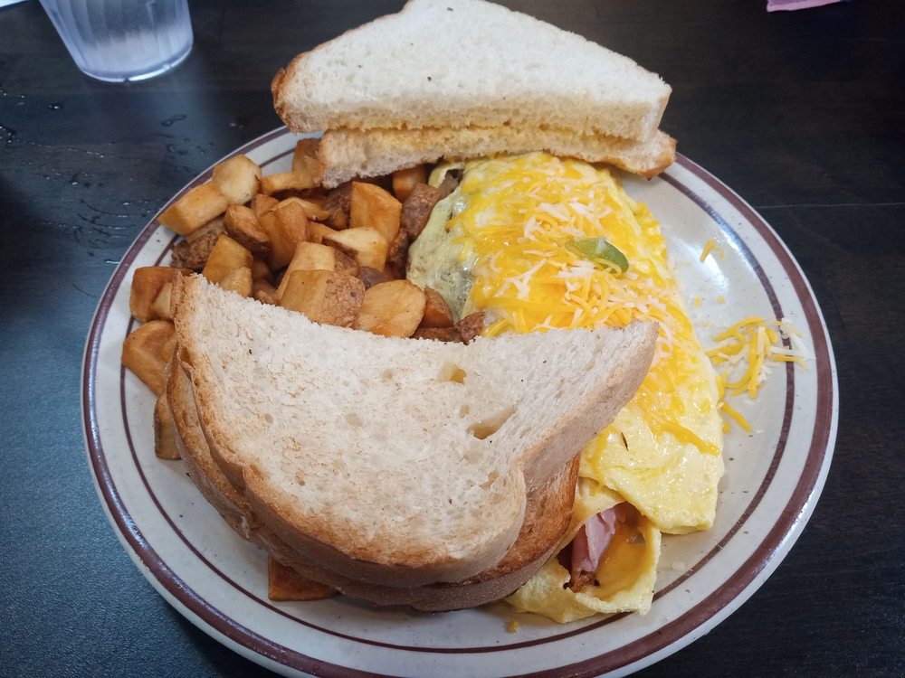 Food from Country Store Cafe