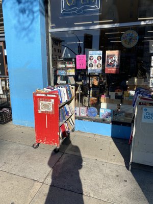 Pegasus Books by null