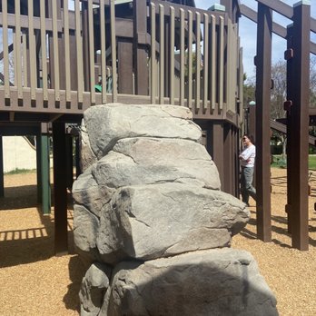 Libbey Park - Parks Near Me - Ojai, California