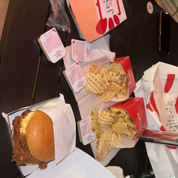 Chick-fil-A - Chicken Shop Near Me - Niles, Illinois