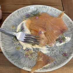 Perth Arms Hotel - Smoked salmon starter