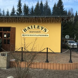 Baileys Restaurant & Pizzeria