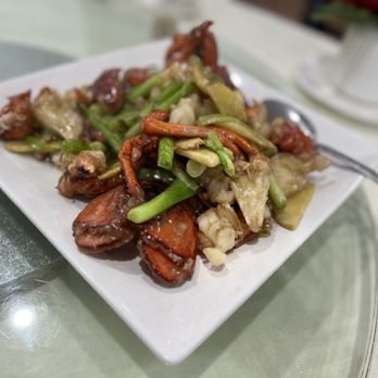 Auntie Kitchen - Lobster with green onions and ginger - Cantonese Near Me - San Gabriel, California Auntie Kitchen - Lobster with green onions and ginger - Cantonese Near Me - San Gabriel, California