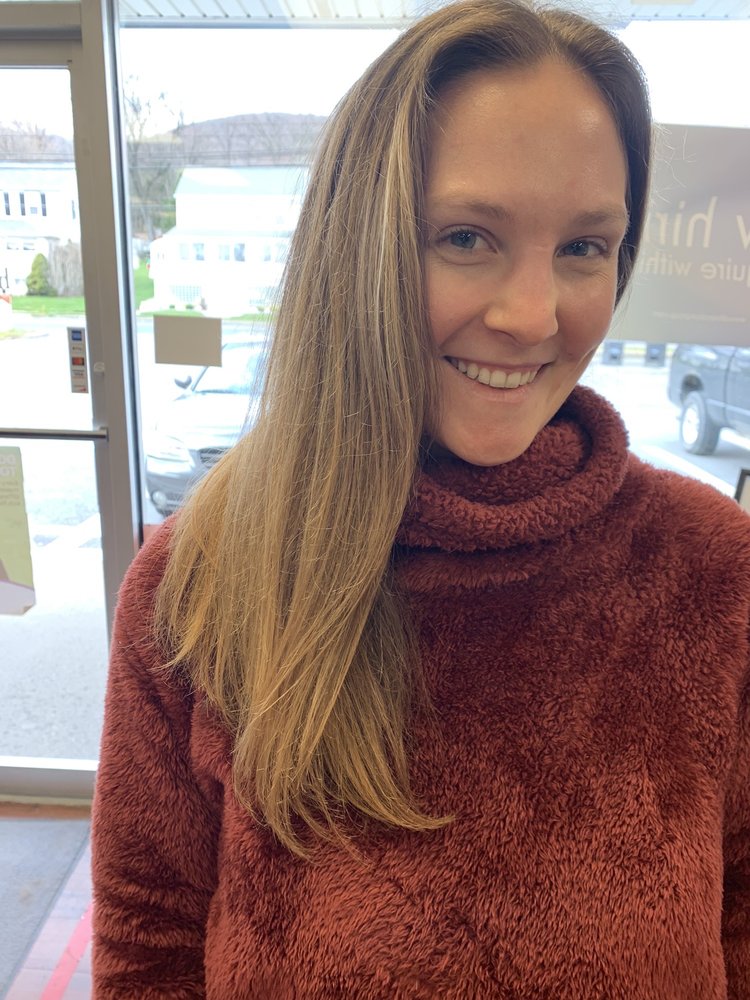 HOLIDAY HAIR Updated August 2024 434 E Main St, Pen Argyl