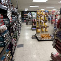 Premier Feed & Pet - Inside