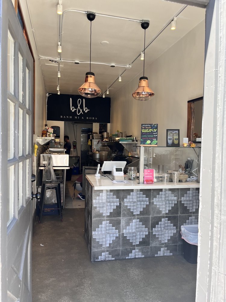 b&b - Banh Mi & Boba