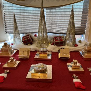 Betsy Ann Chocolates - Cute holiday table - Candy Stores Near Me - Pittsburgh, Pennsylvania