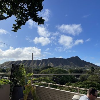 Deck. - The view is breathtaking - Hawaiian Near Me - Honolulu, Hawaii Deck. - The view is breathtaking - Hawaiian Near Me - Honolulu, Hawaii