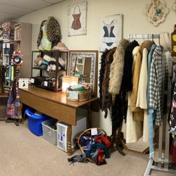 New 2 U Vinyl & Vintage - Vintage clothing and accessories