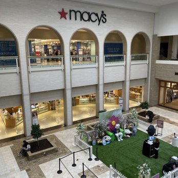 Macy's - Department Stores Near Me - Vernon Hills, Illinois