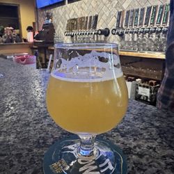 Draft & Vine Taproom & Bottle Shop