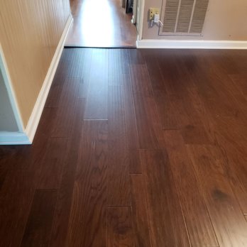 Bobs Carpet Inc - a hardwood floor in a home - Carpeting Near Me