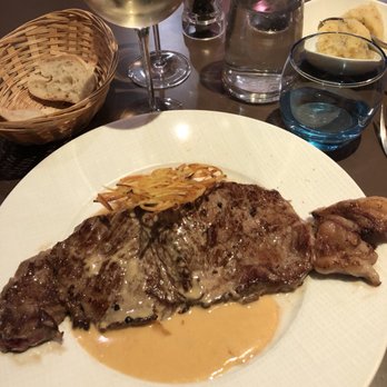 Le Hide - Steak Au Poivre (Steak with Peppercorn Sauce) - French Near Me - Paris, 75