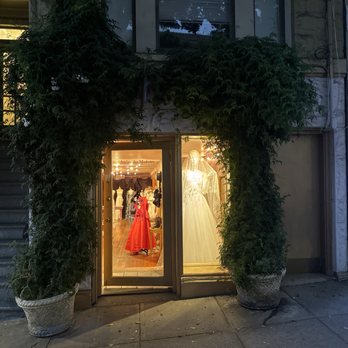 Atelier Des Modistes - The cute outside - Bridal Near Me - San Francisco, California